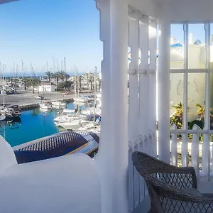 https://homelystay-benalmadena-puerto-marina.1costadelsol.com